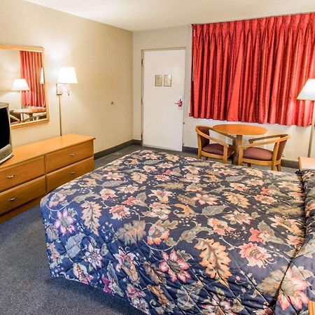 Econo Lodge Sebring Эйвон-Парк Экстерьер фото