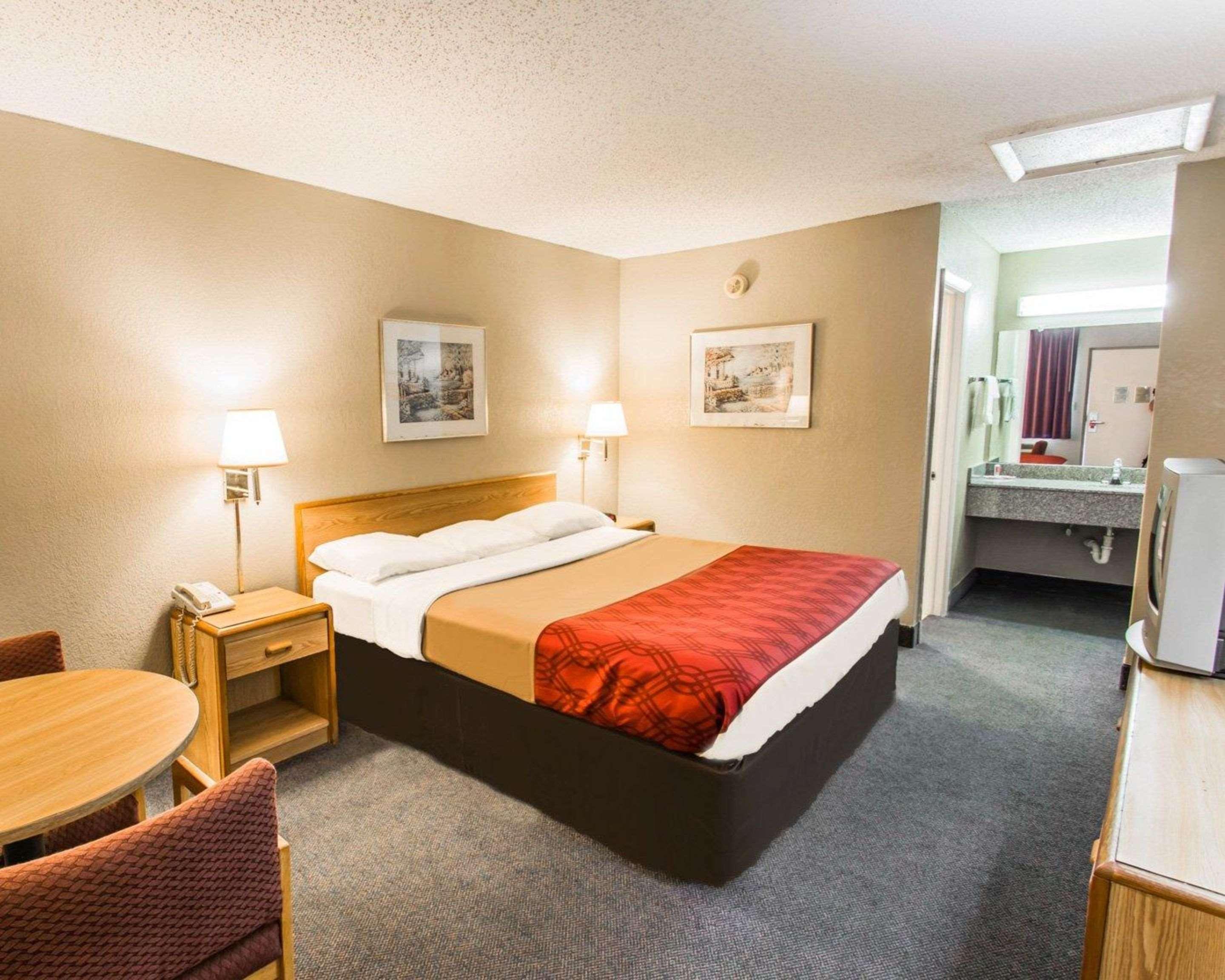 Econo Lodge Sebring Эйвон-Парк Экстерьер фото