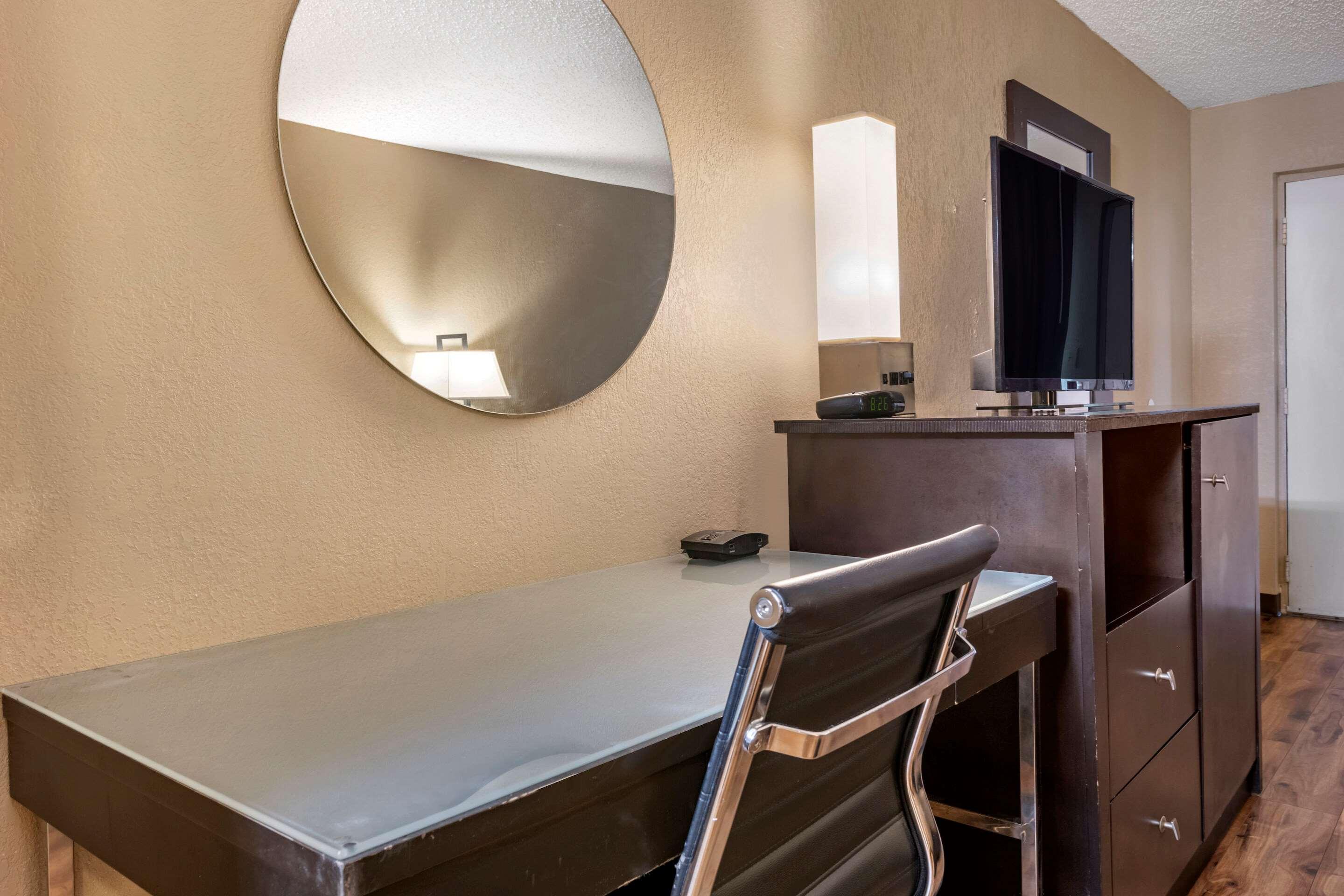 Econo Lodge Sebring Эйвон-Парк Экстерьер фото