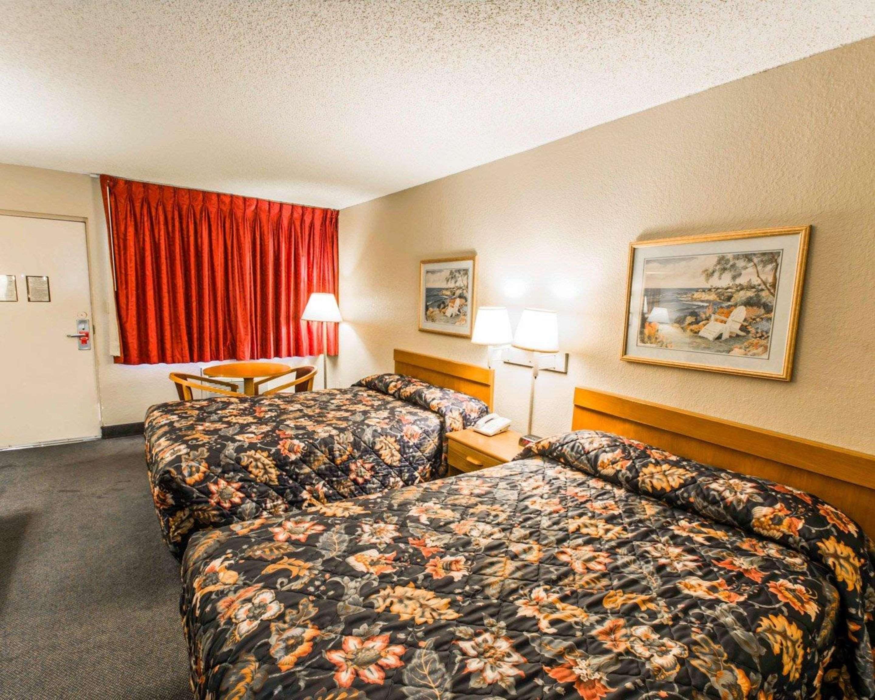 Econo Lodge Sebring Эйвон-Парк Экстерьер фото