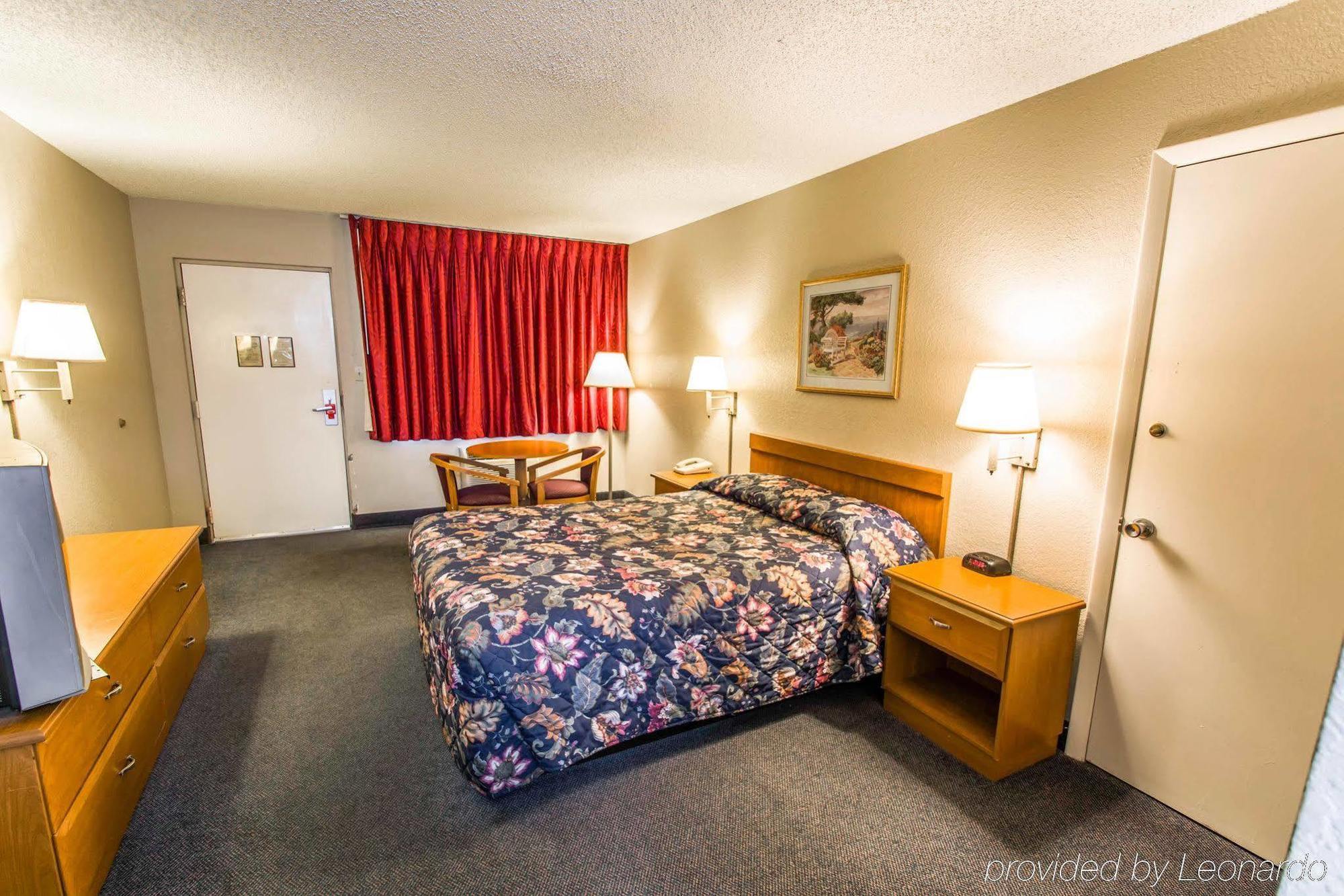 Econo Lodge Sebring Эйвон-Парк Экстерьер фото